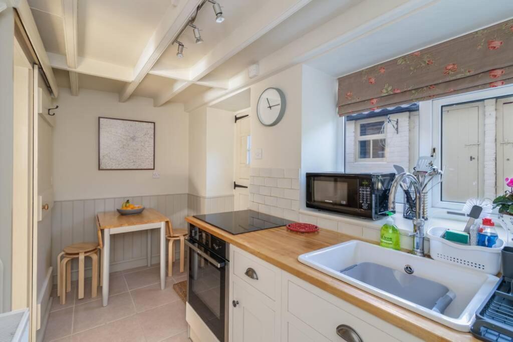 Dene Cottage, Welburn Ngoại thất bức ảnh